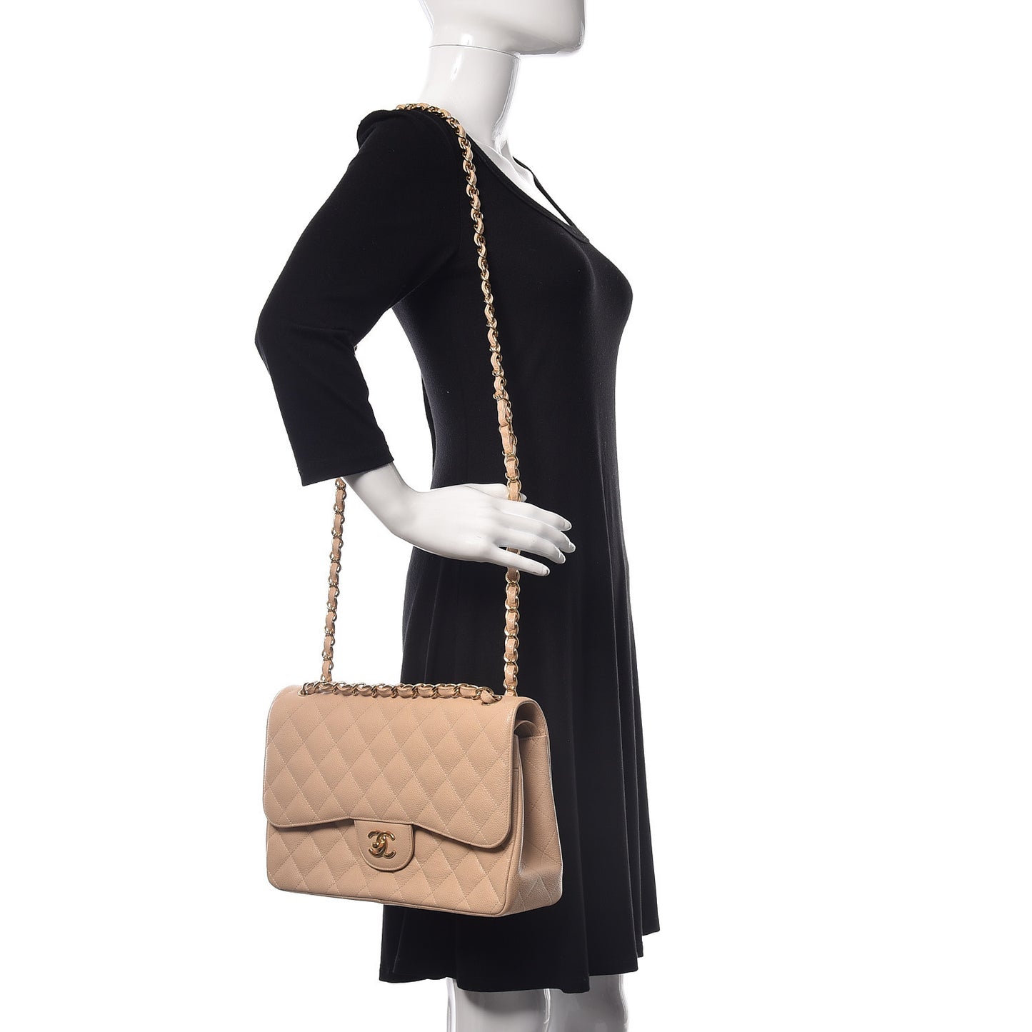 Caviar Quilted Jumbo Double Flap Beige Clair