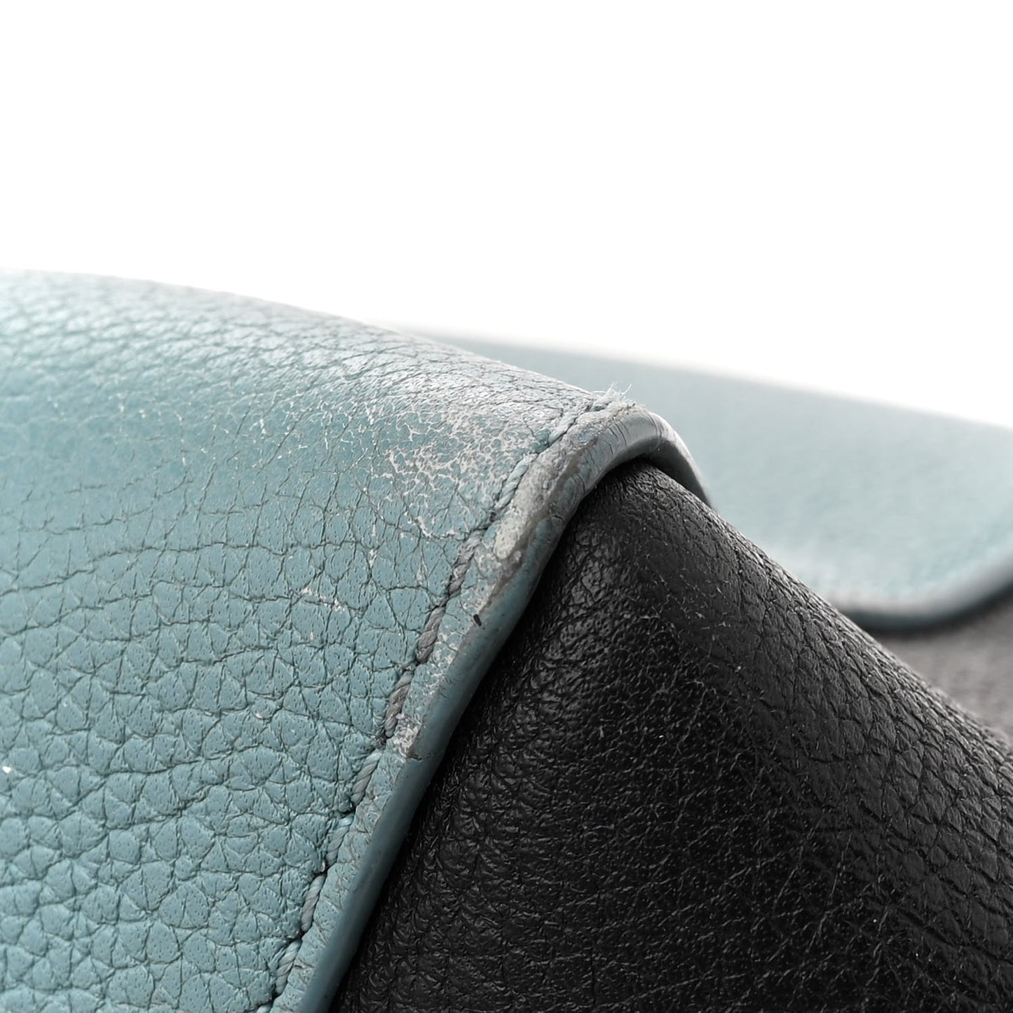 Calfskin Lockme Cabas Sky Black