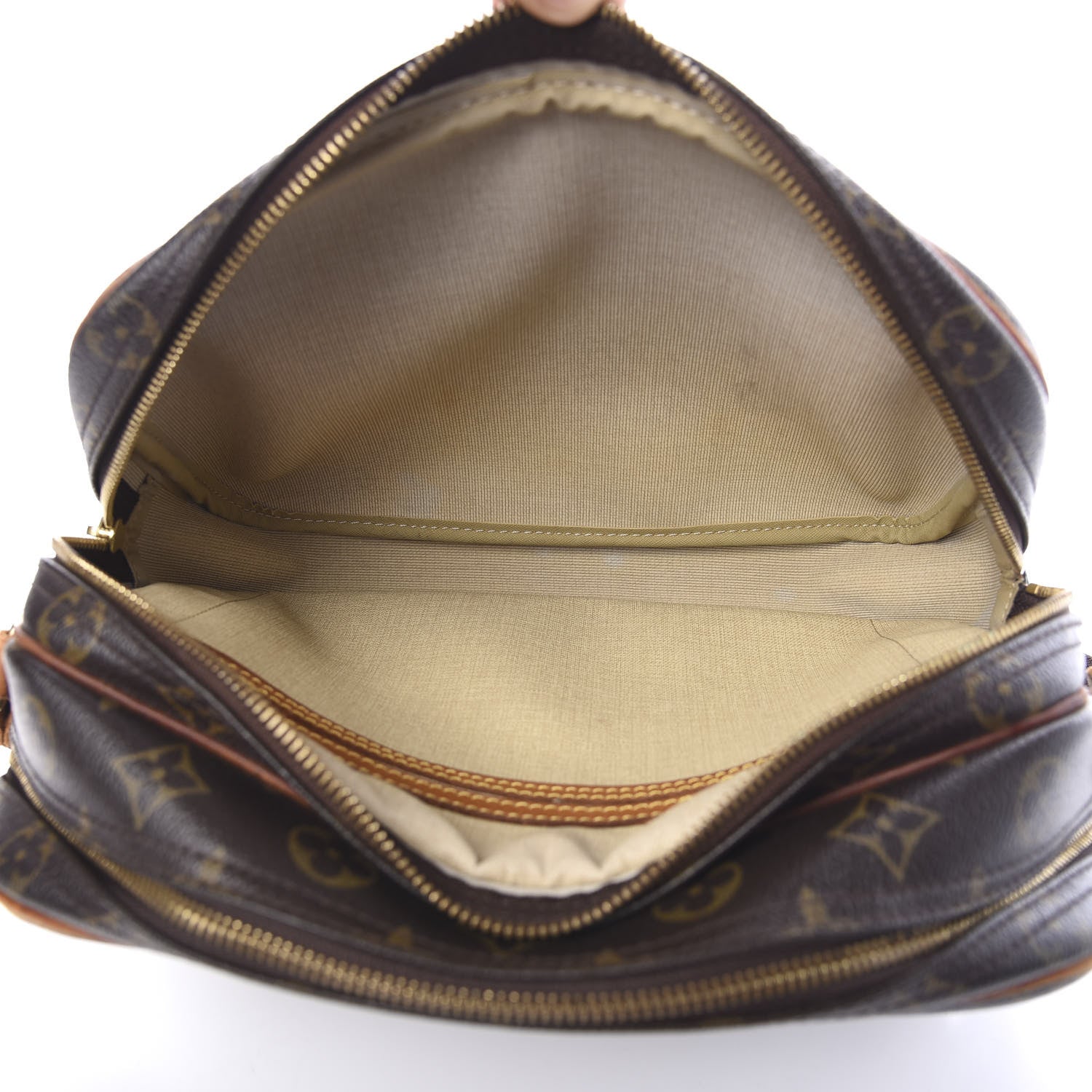 Louis Vuitton Monogram Reporter PM 4 of 11