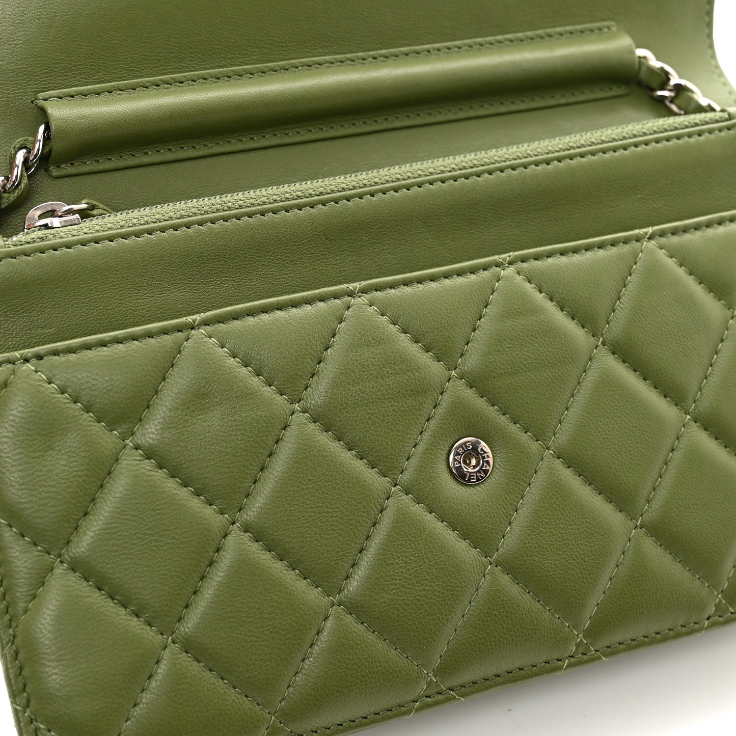 Lambskin Quilted Wallet On Chain WOC Green