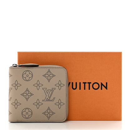 Louis Vuitton Mahina Zippy Compact Wallet Galet 7 of 7