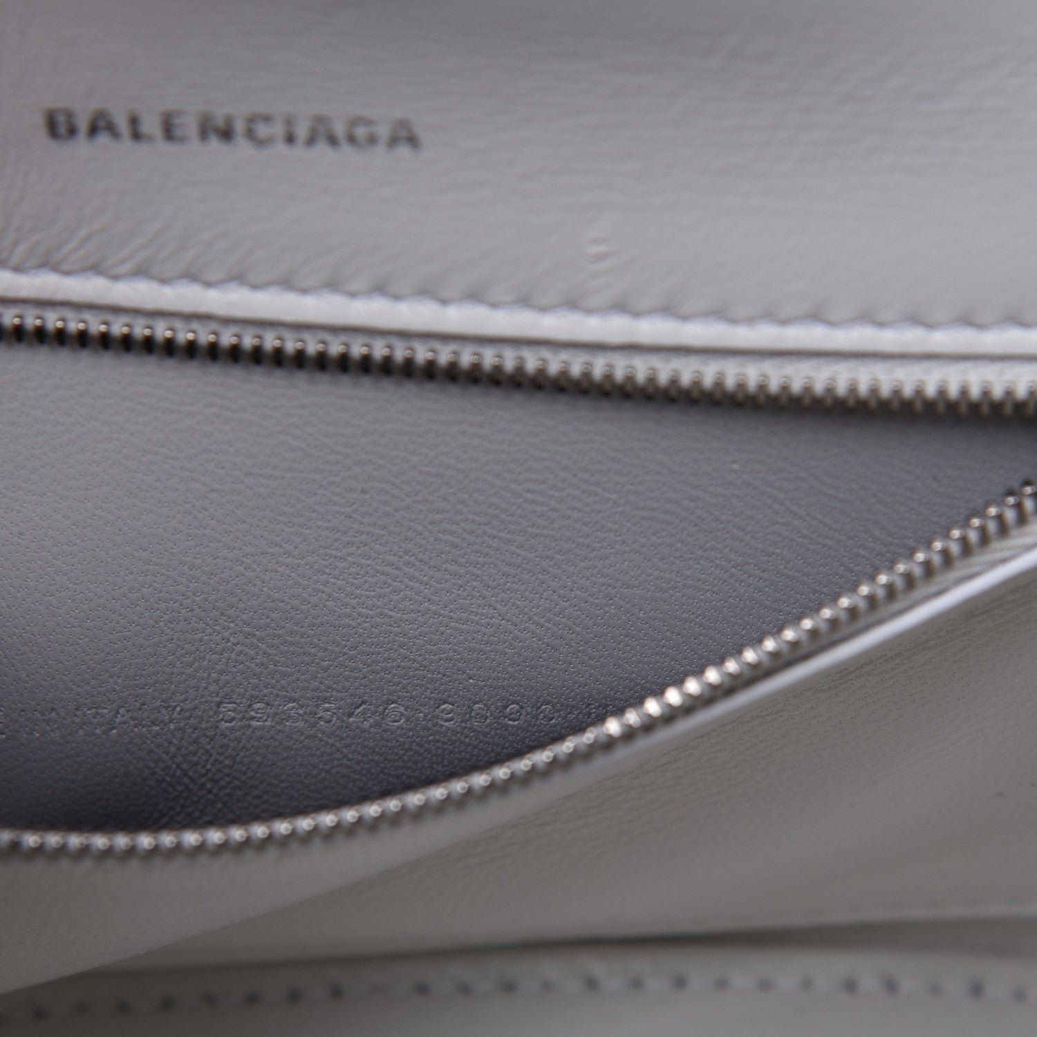 Balenciaga Grained Calfskin Small Hourglass Top Handle Bag White 9 of 13