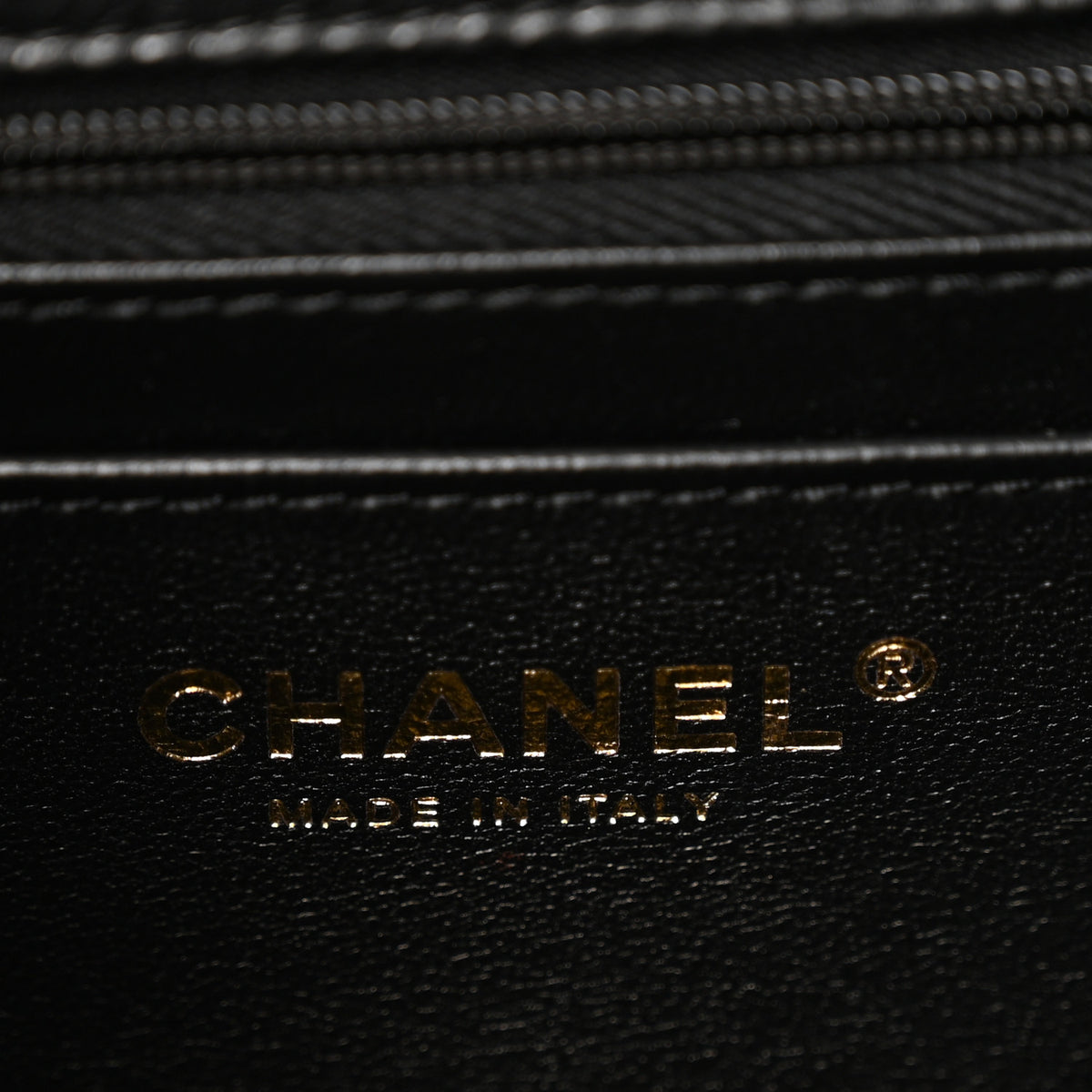 Caviar Quilted Small Handy CC Flap Black