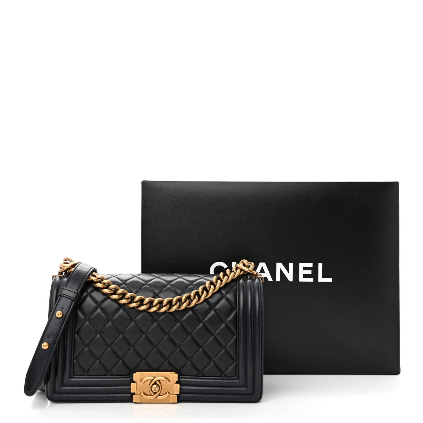 Lambskin Quilted Medium Boy Flap Black