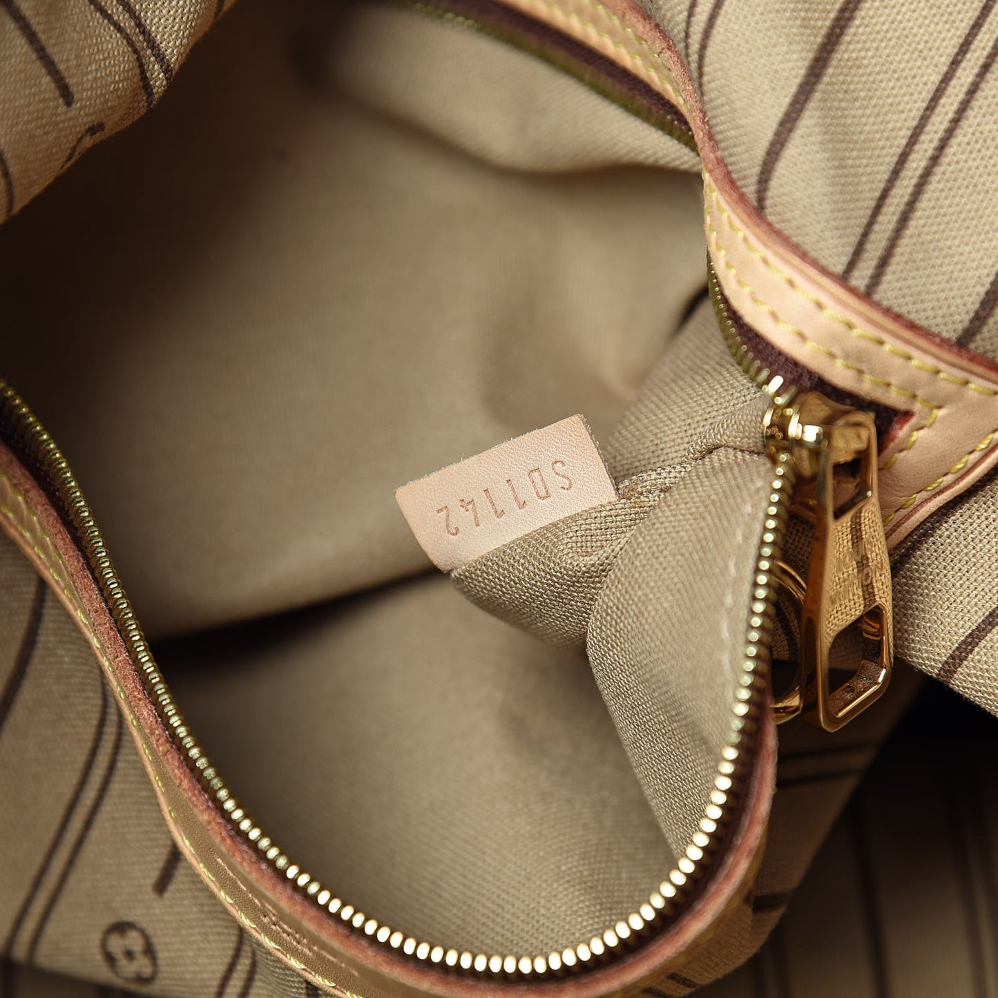 Monogram Delightful MM