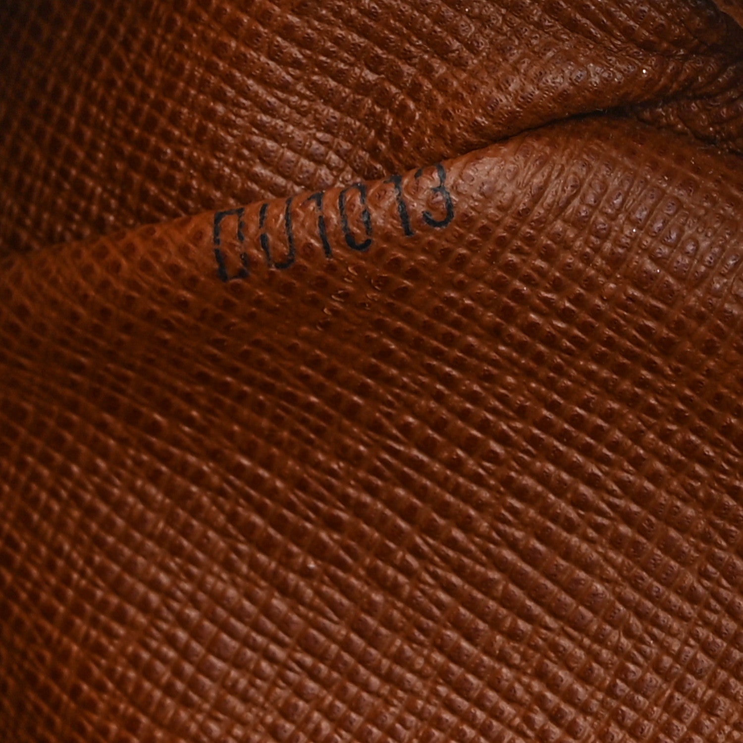 Louis Vuitton Monogram Pochette Marly Bandouliere 7 of 10