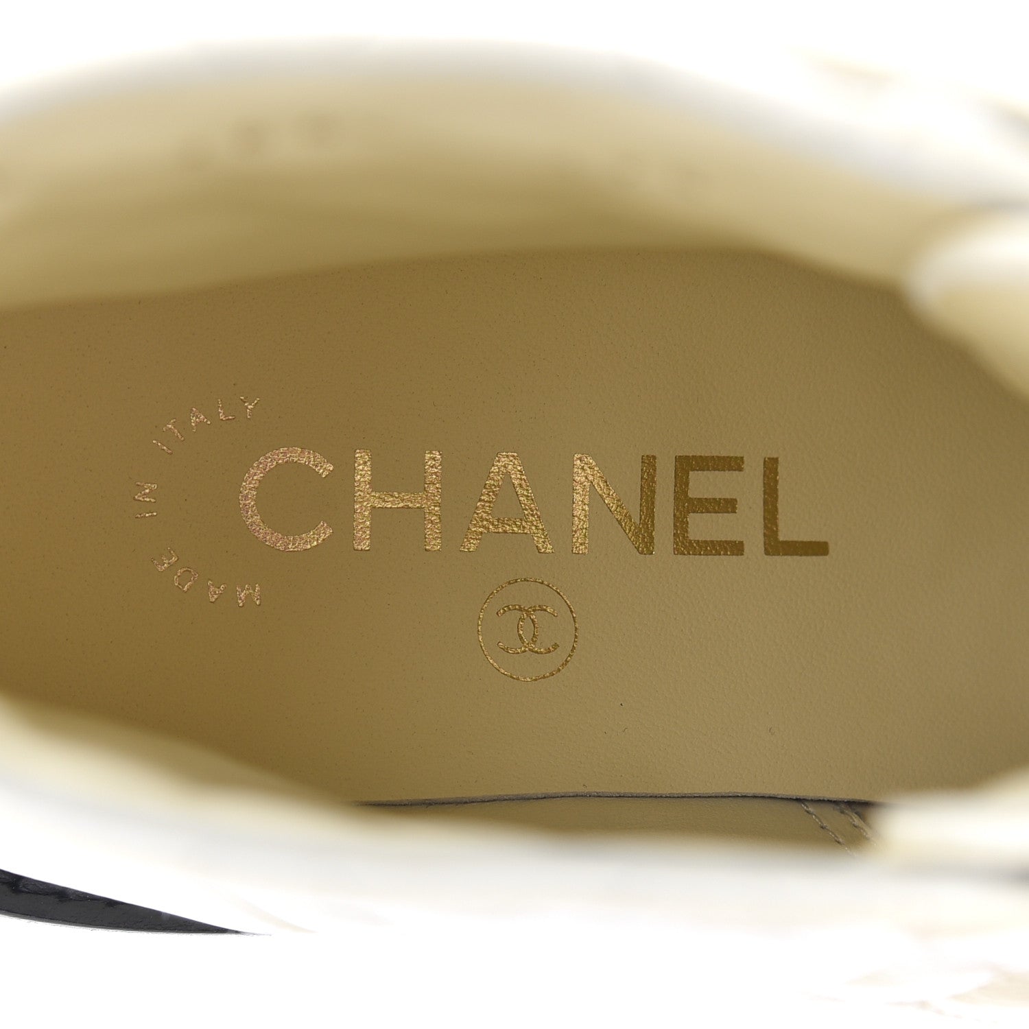 Chanel Shiny Goatskin Calfskin Quilted Lace Up Combat Boots 37.5 White Black 7 of 16