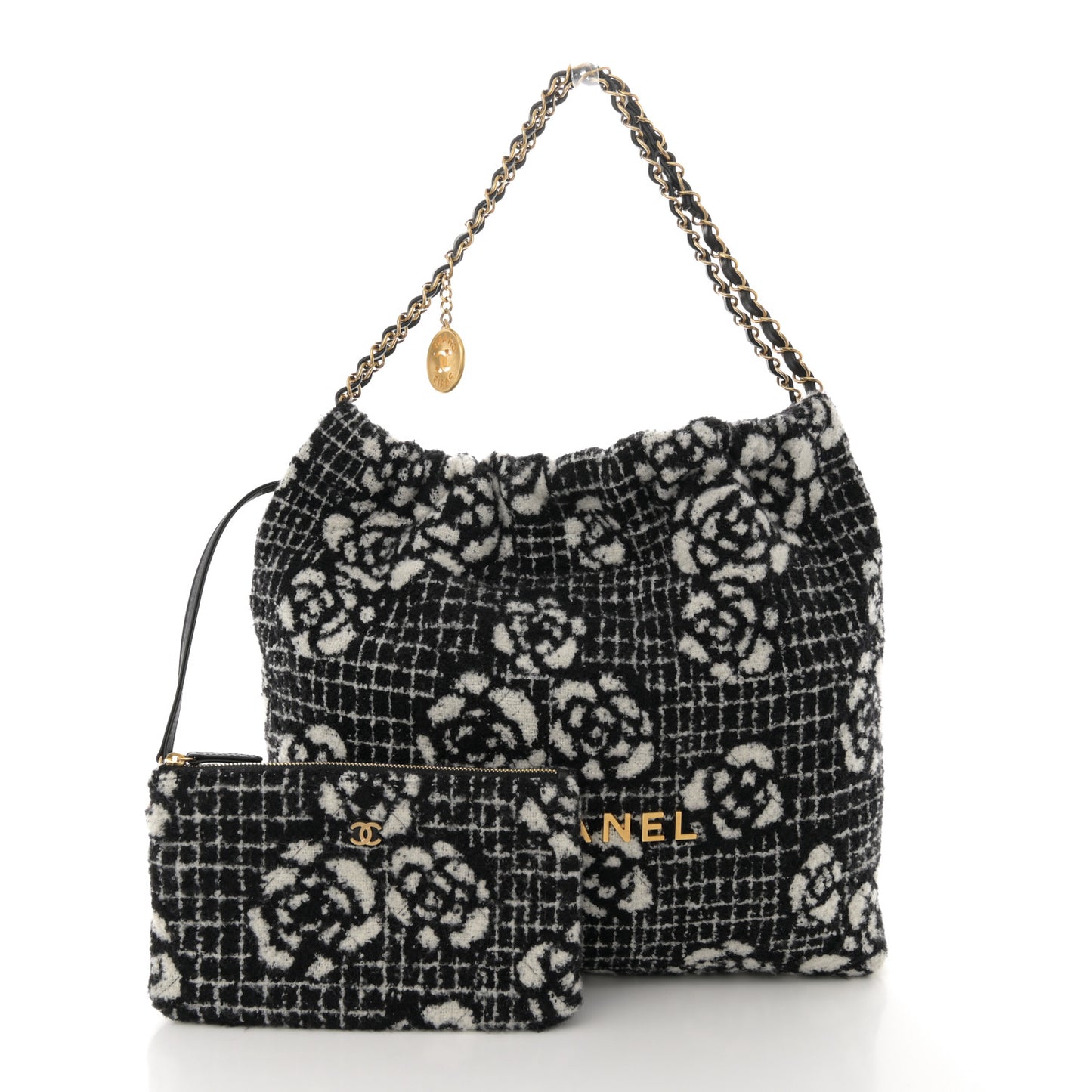 Cashmere Quilted Camellia Chanel 22 Black White