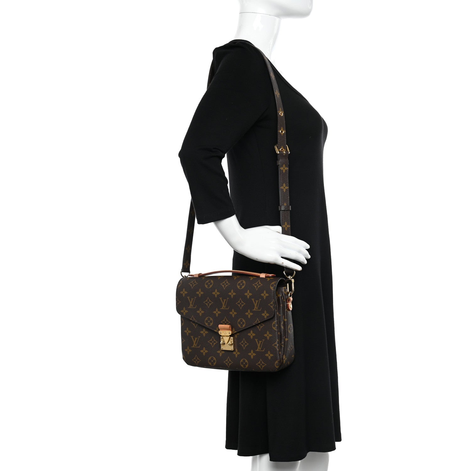 Louis Vuitton Monogram Pochette Metis 2 of 10