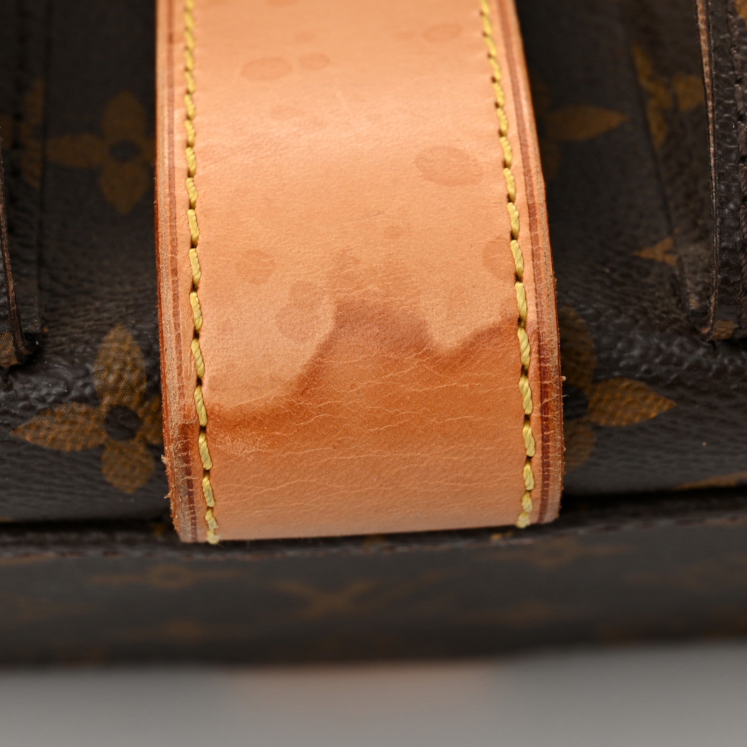 Louis Vuitton Monogram Manhattan GM 18 of 18