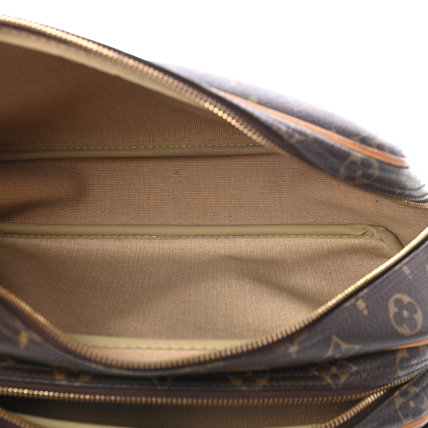Louis Vuitton Monogram Reporter PM 6 of 10