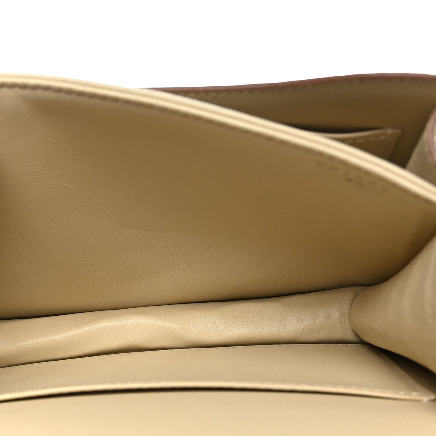 Matte Alligator Constance 18 Beton