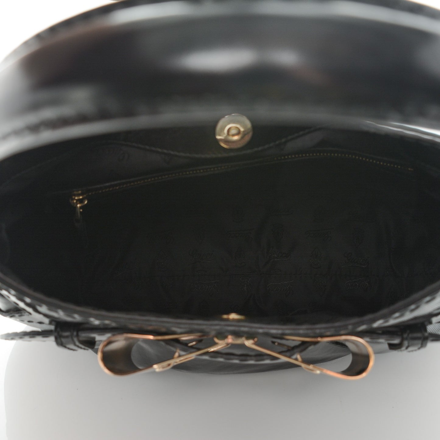Dialux Queen Bow Hobo Black