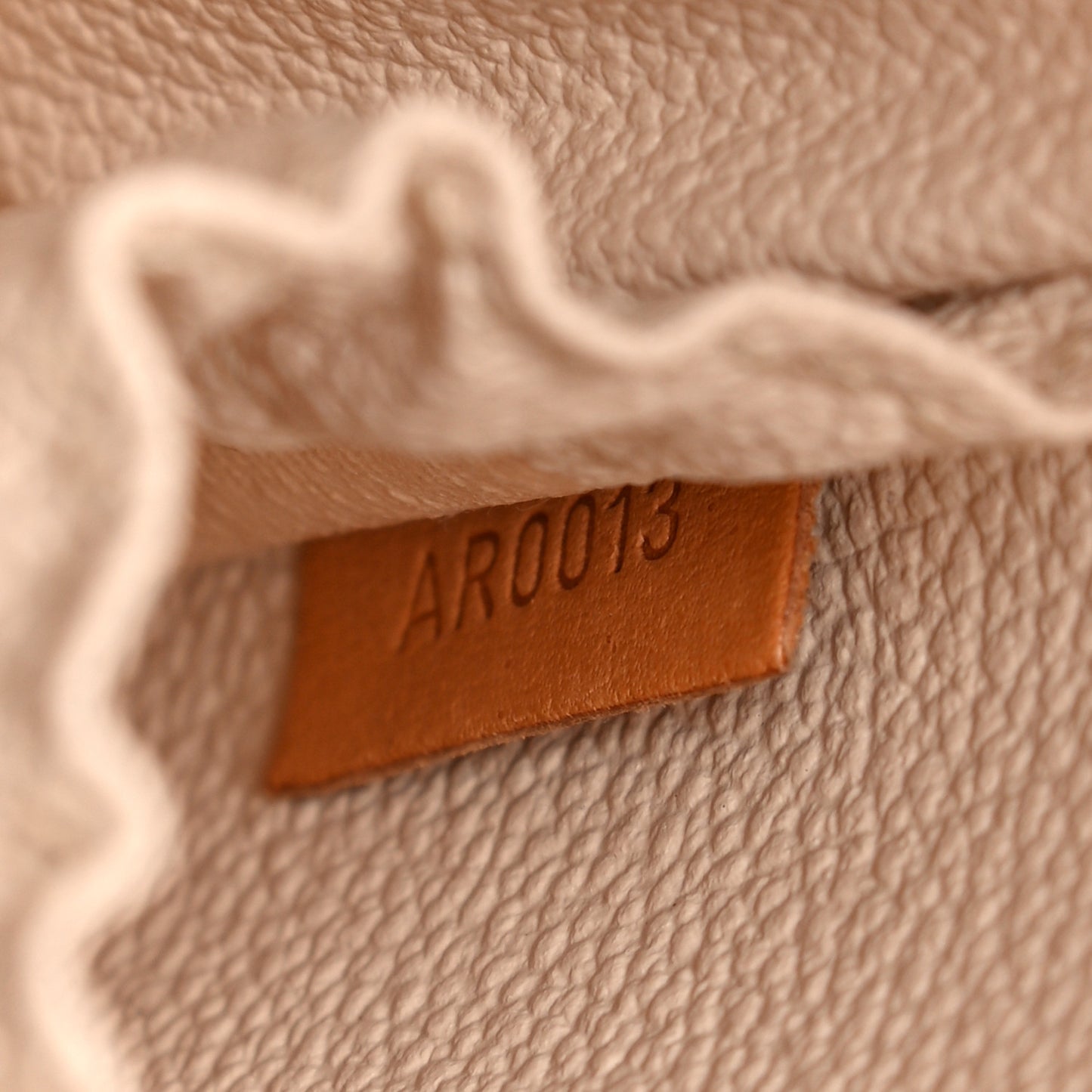 Monogram Spontini