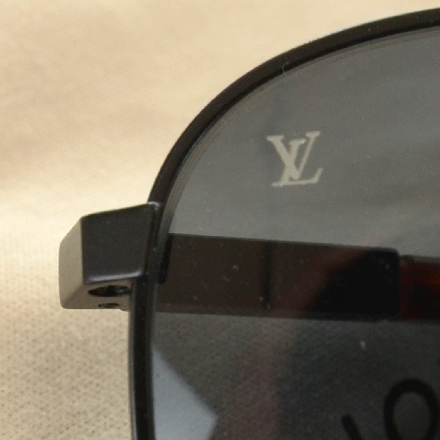 Louis Vuitton Mens Attraction PM Sunglasses Black 7 of 7