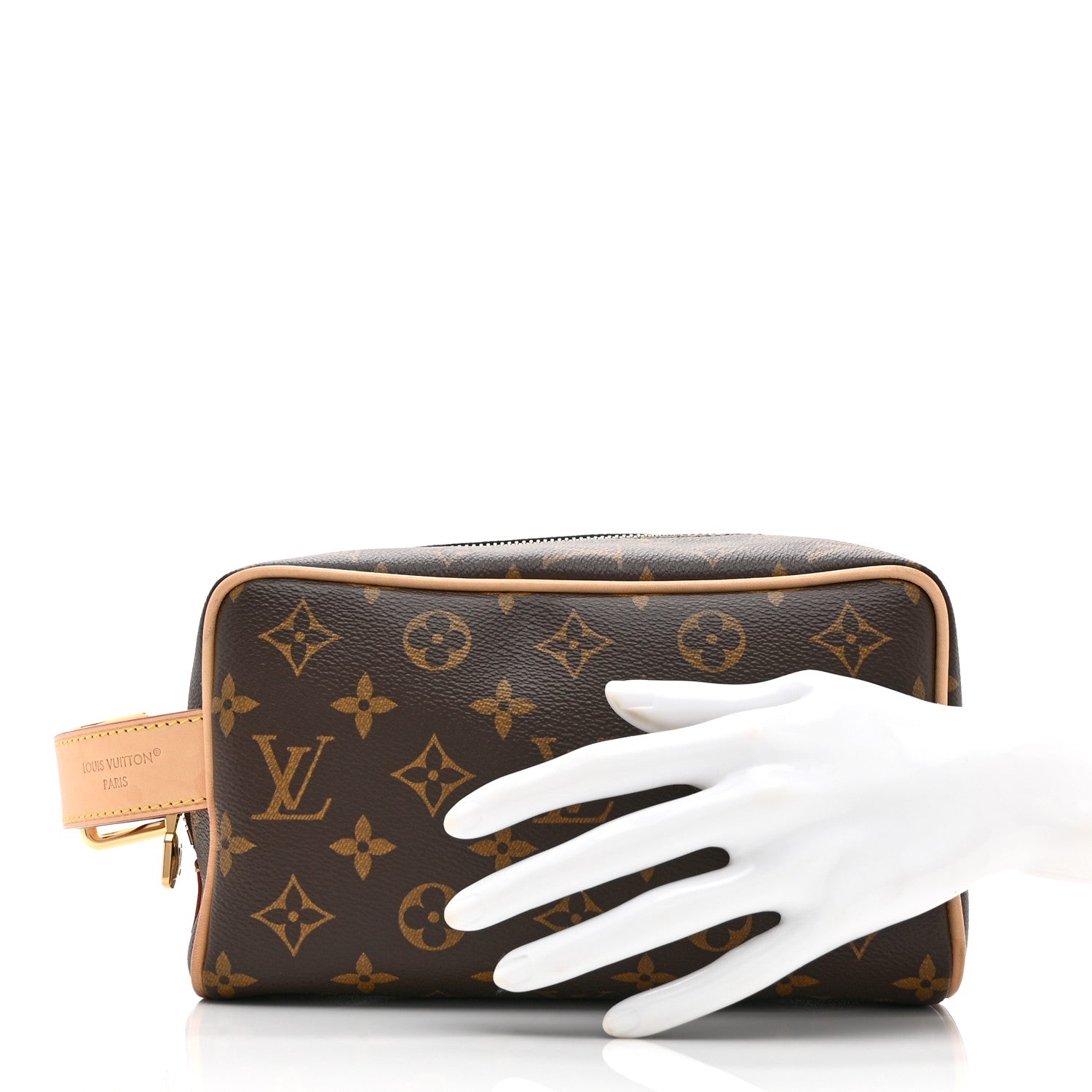 Louis Vuitton Monogram Locker Dopp Kit Toilet Pouch 1765404