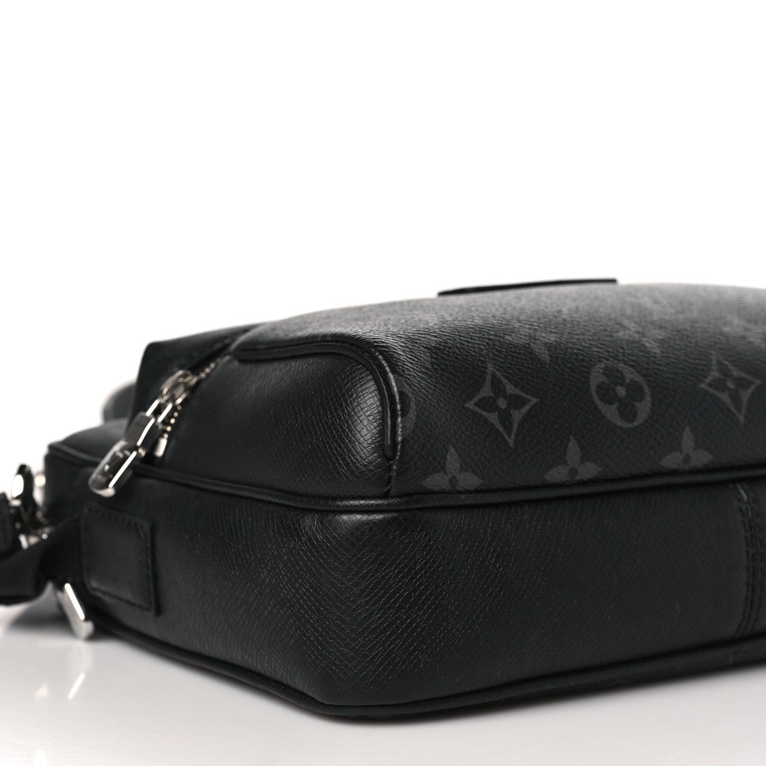 Louis Vuitton Taiga Monogram Eclipse Outdoor Messenger Black 7 of 9