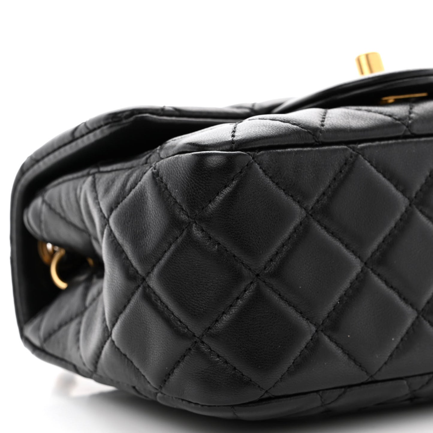 Lambskin Quilted Mini Pearl Crush Flap Black