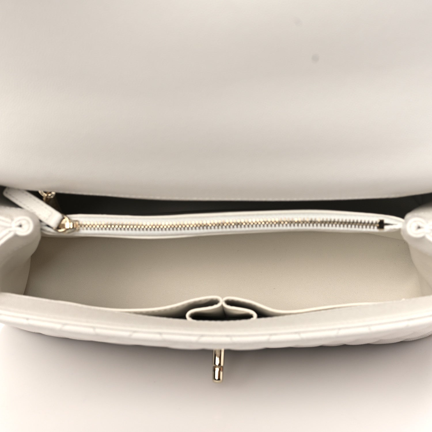 Chanel Caviar Quilted Small Coco Handle Flap White 5 of 11