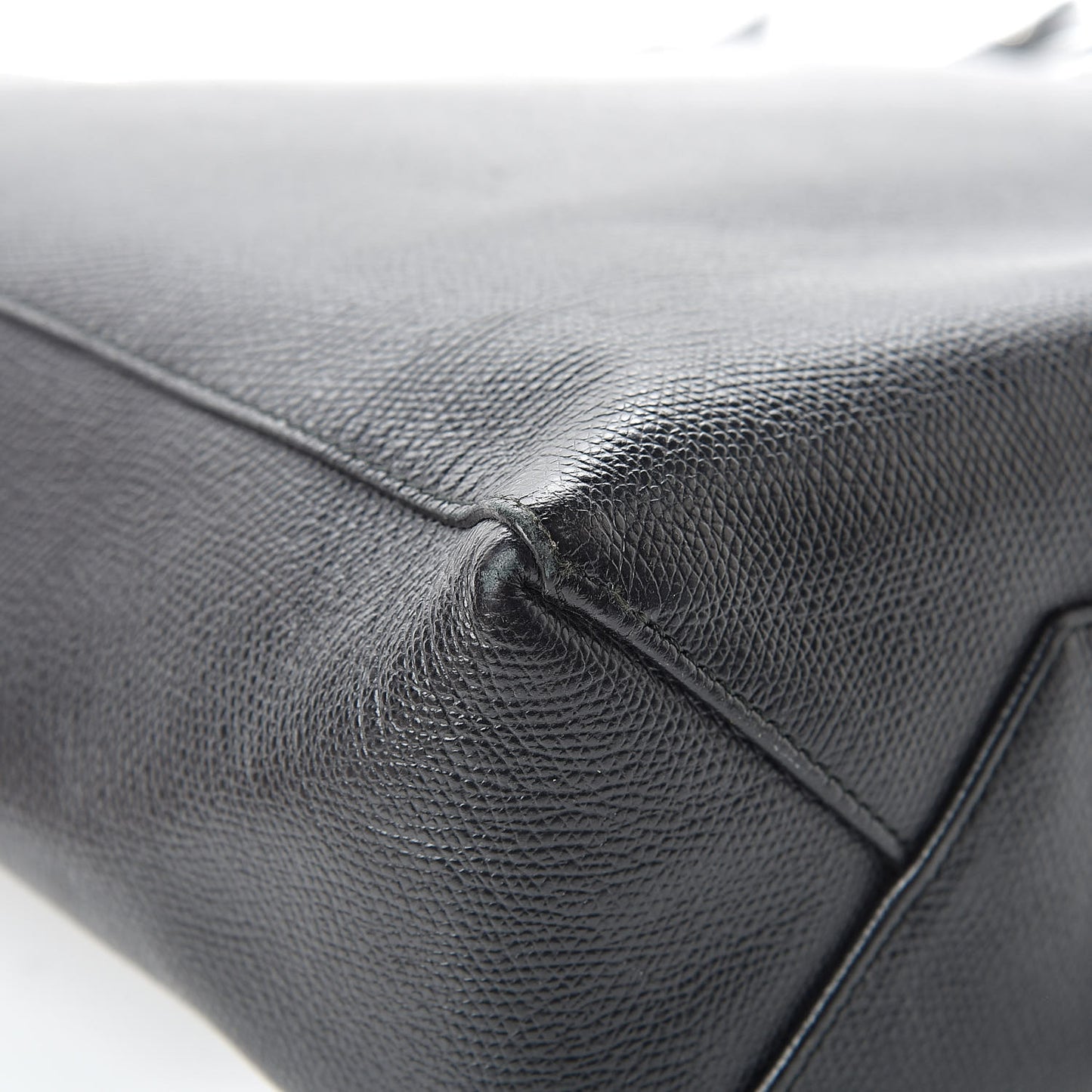 Grained Calfskin Small Vertical Cabas Black