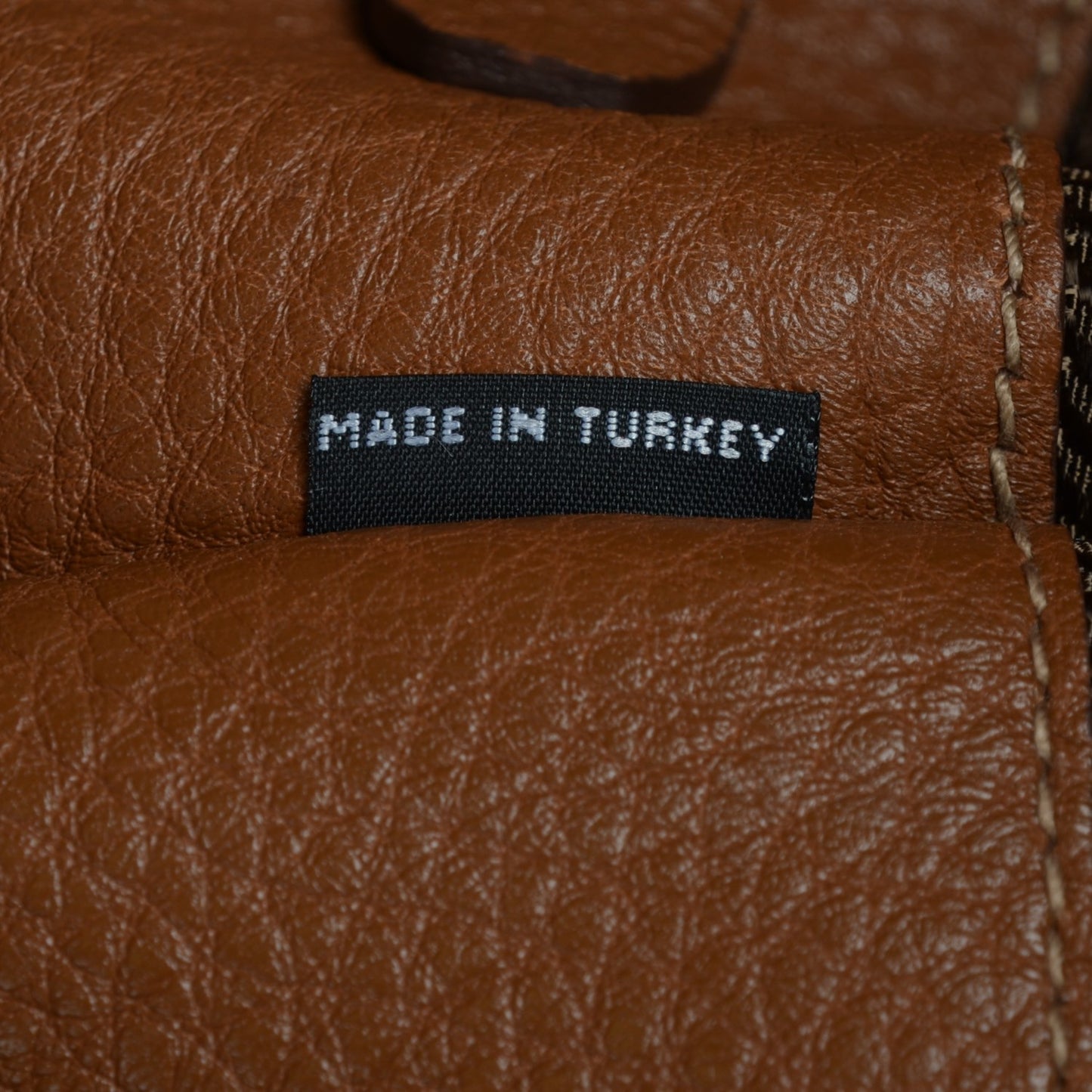 Vitello Daino Tote Caramel