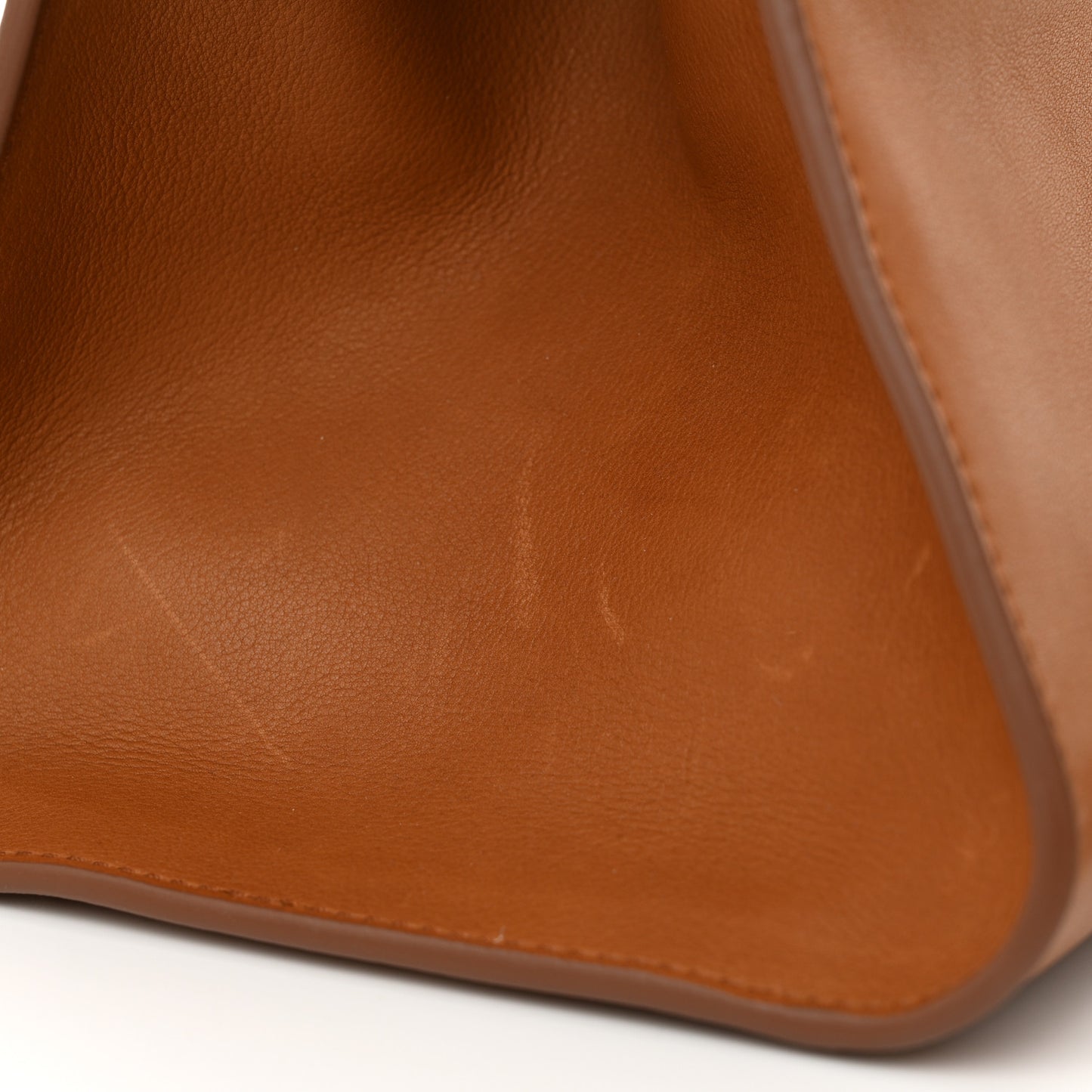 Polished Saddle Calfskin Soft Margaux 12 Cuir