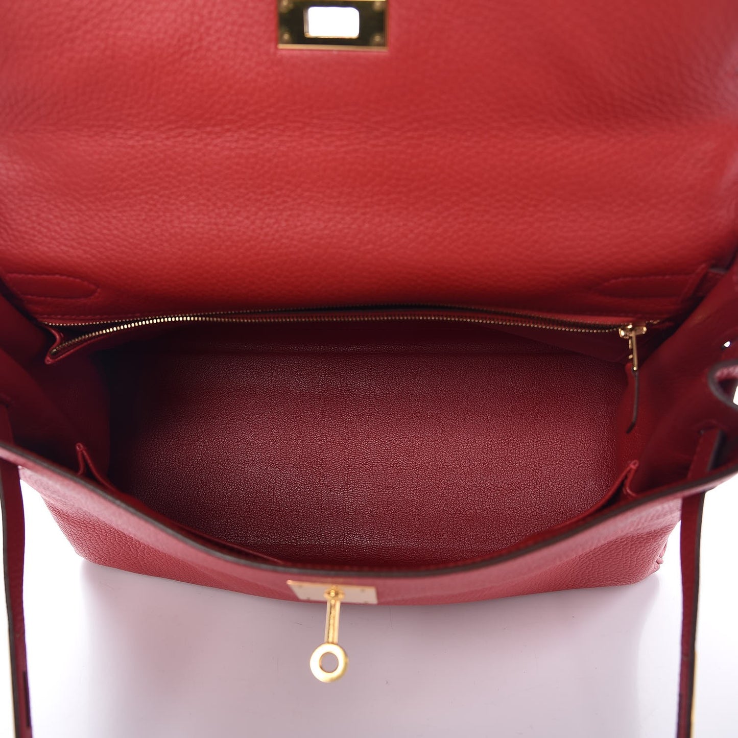 Taurillon Clemence Kelly Retourne 32 Rouge Casaque