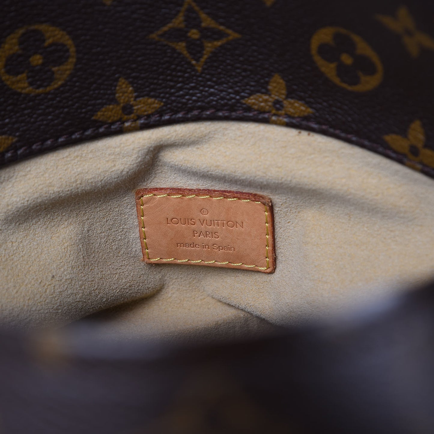 Monogram Artsy MM
