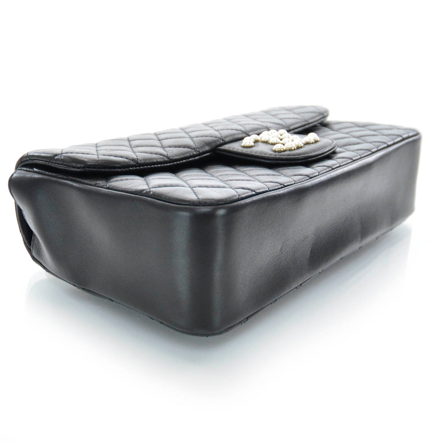 Lambskin Medium Westminster Pearl Flap Black
