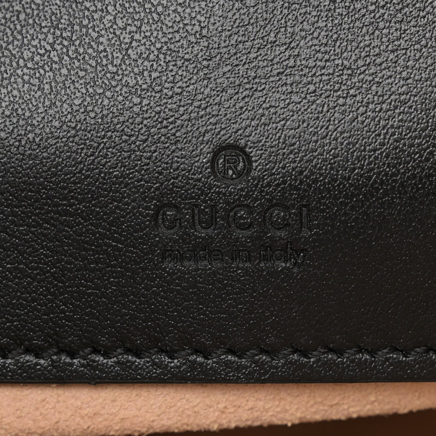 Calfskin Matelasse Mini GG Marmont 2.0 Bucket Bag Black