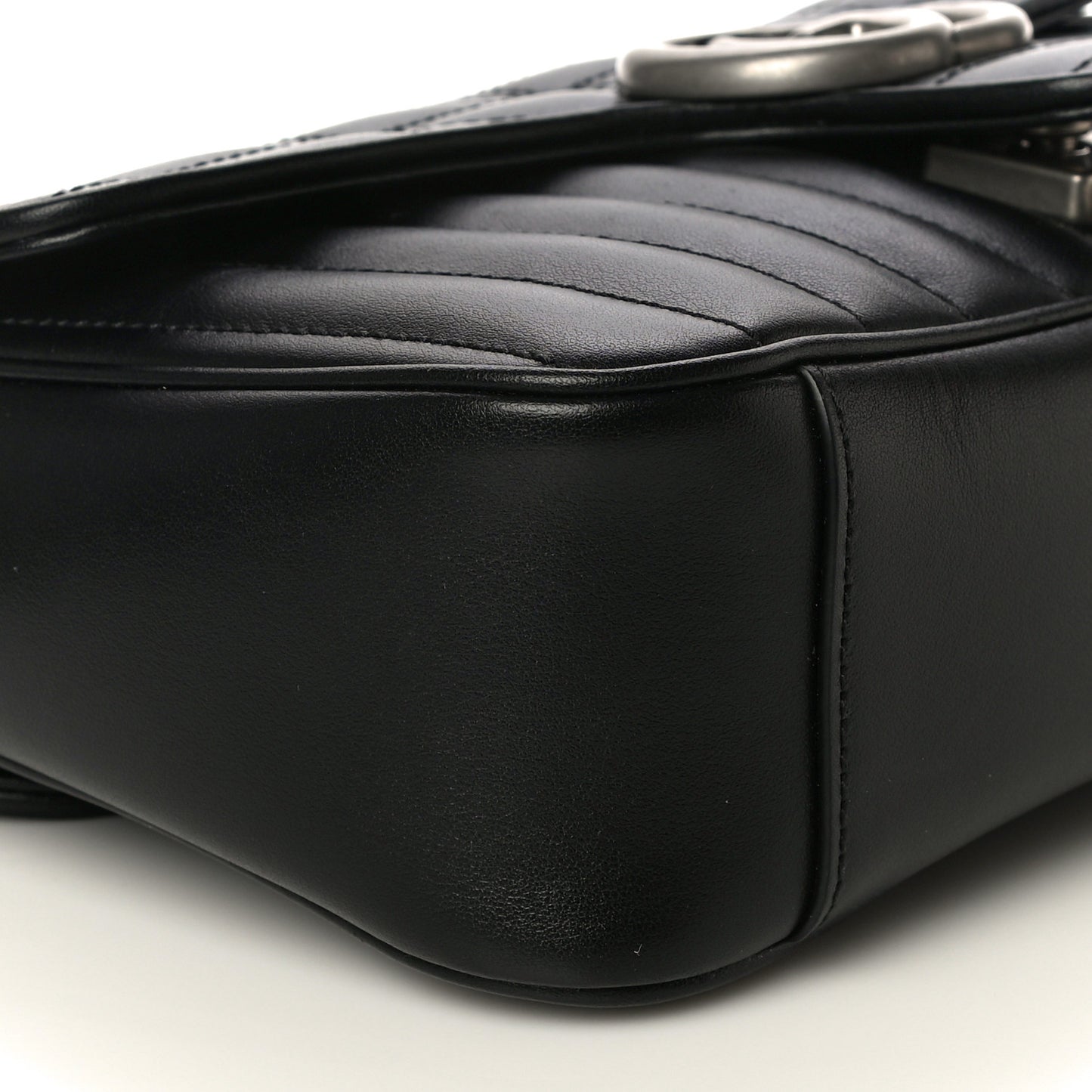 Calfskin Matelasse Aria Small GG Marmont Shoulder Bag Black