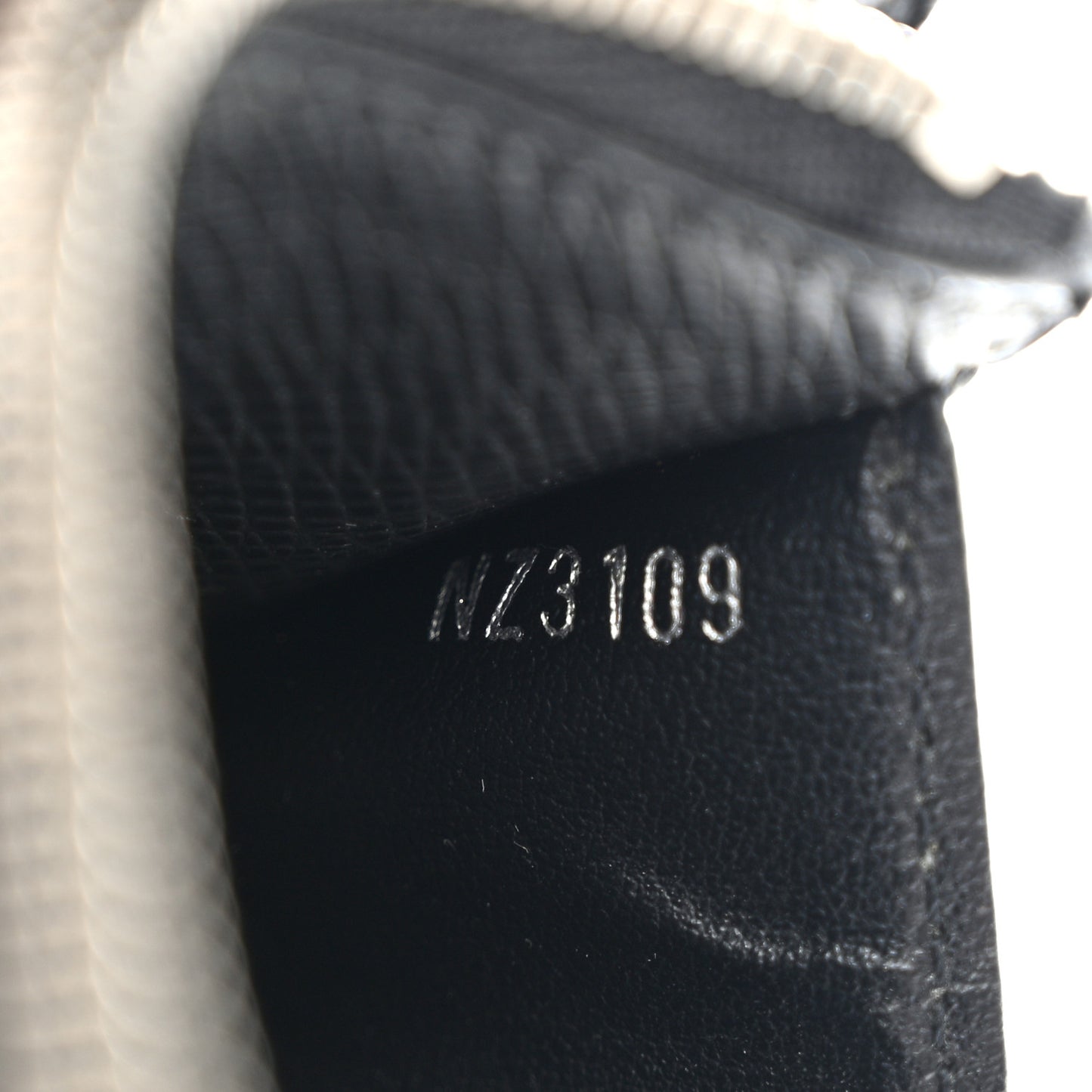 Monogram Eclipse Taiga Coin Card Holder