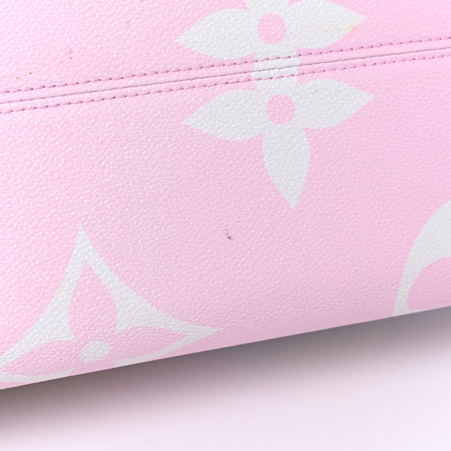 Louis Vuitton Monogram Escale Onthego GM Pastel 17 of 20