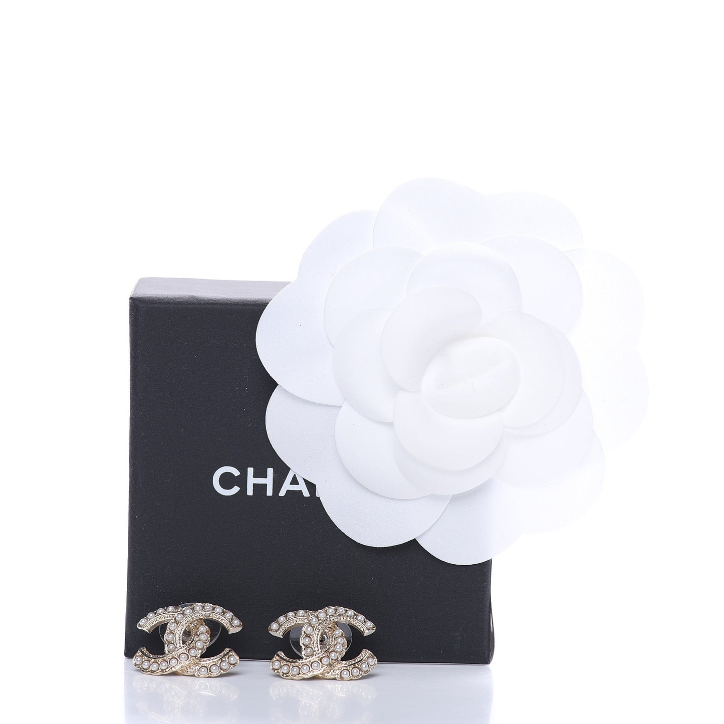 Pearl Queen of France CC Earrings Gold
