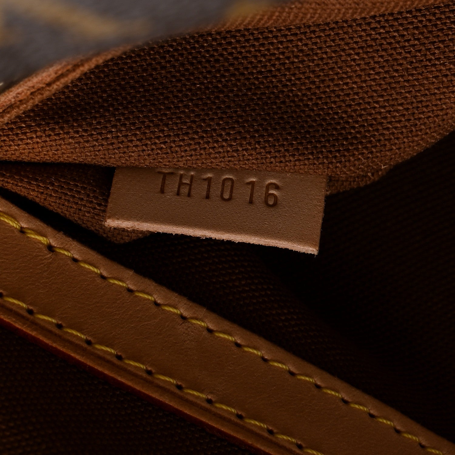 Louis Vuitton Monogram Carryall 7 of 11