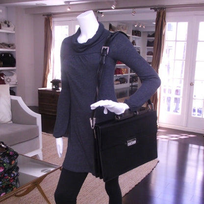 FASHIONPHILE SALVATOREFERRAGAMOLeatherBriefcase 2 of 9