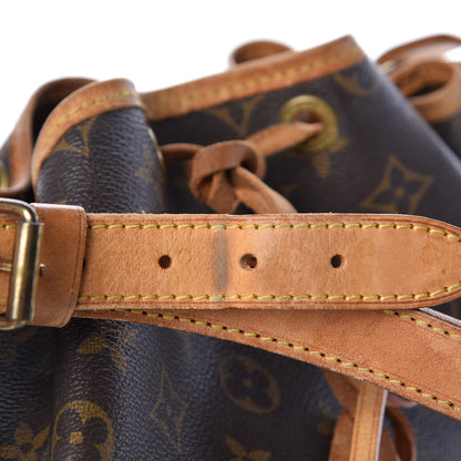 Louis Vuitton Monogram Noe 22 of 24