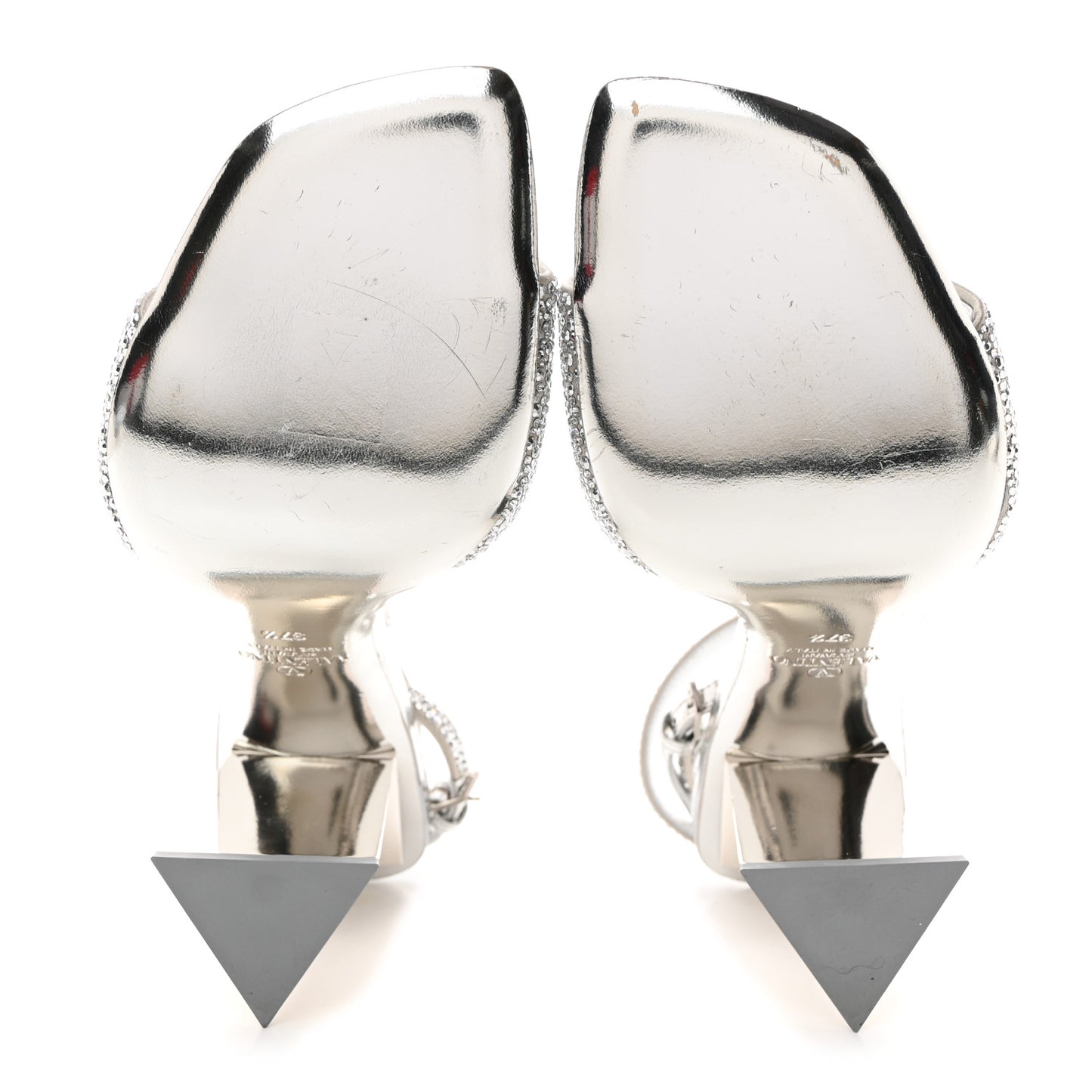 Metallic Pebbled Calfskin Rockstud Asymmetric 100mm Sandals 37.5 Silver