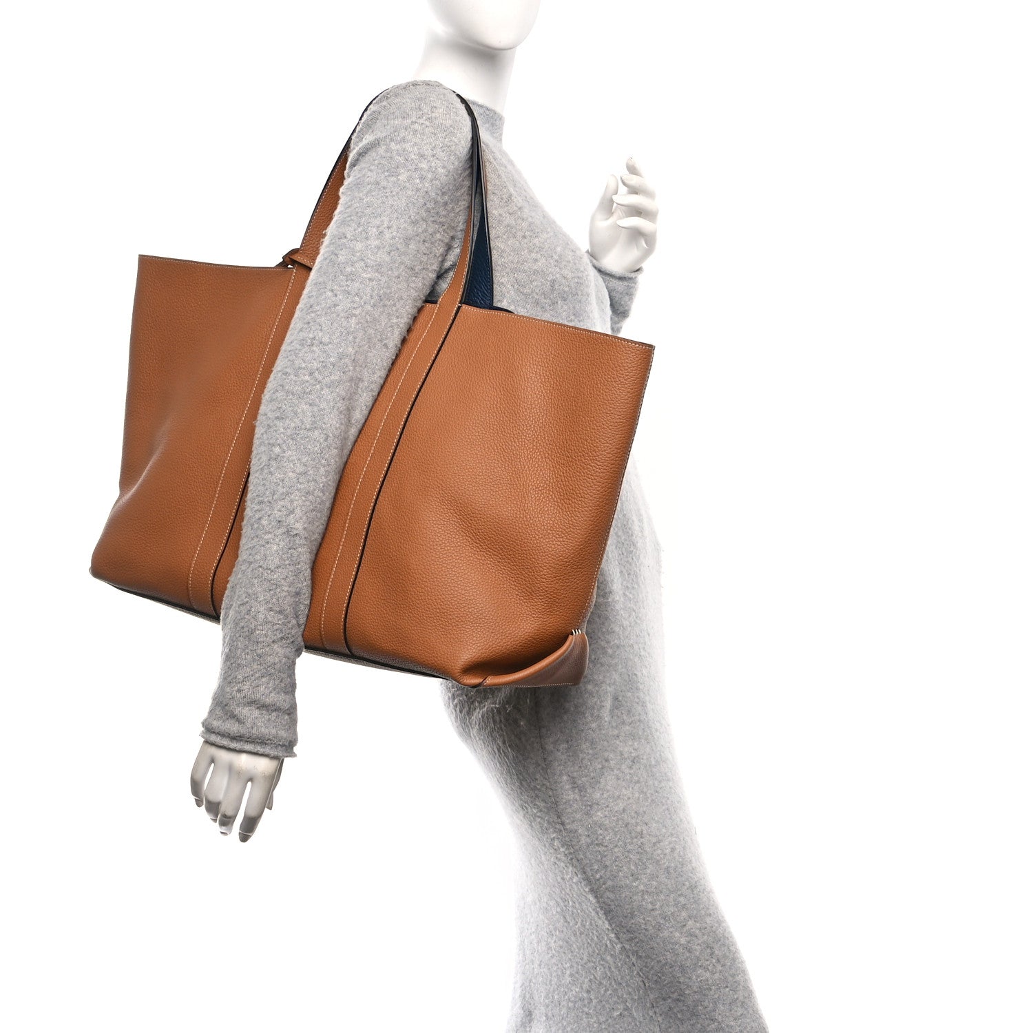 Moynat Taurillon Gex Calfskin Duo Reversible Tote GM Bleu Acier Canelle 2 of 16