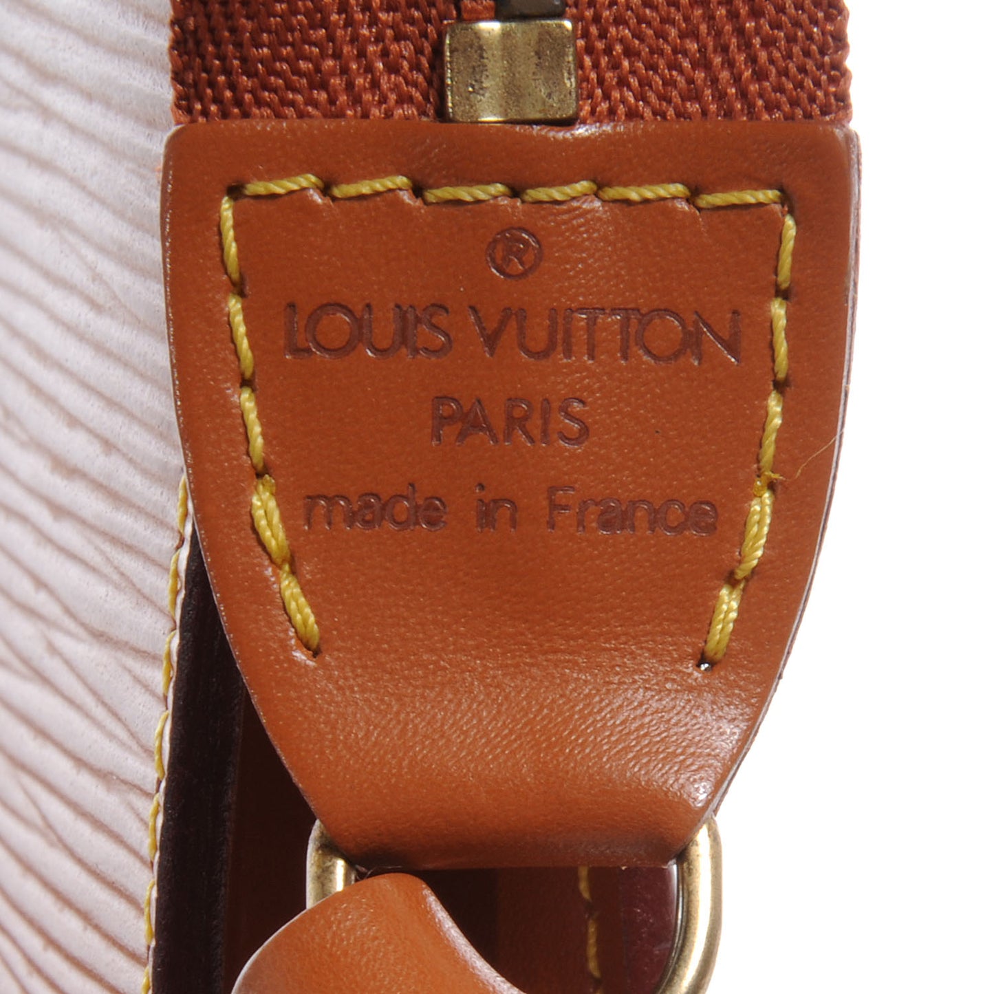 Epi Pochette 21 Cipango