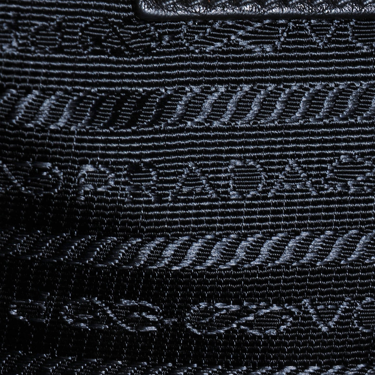 Vitello Daino Tote Nero Black