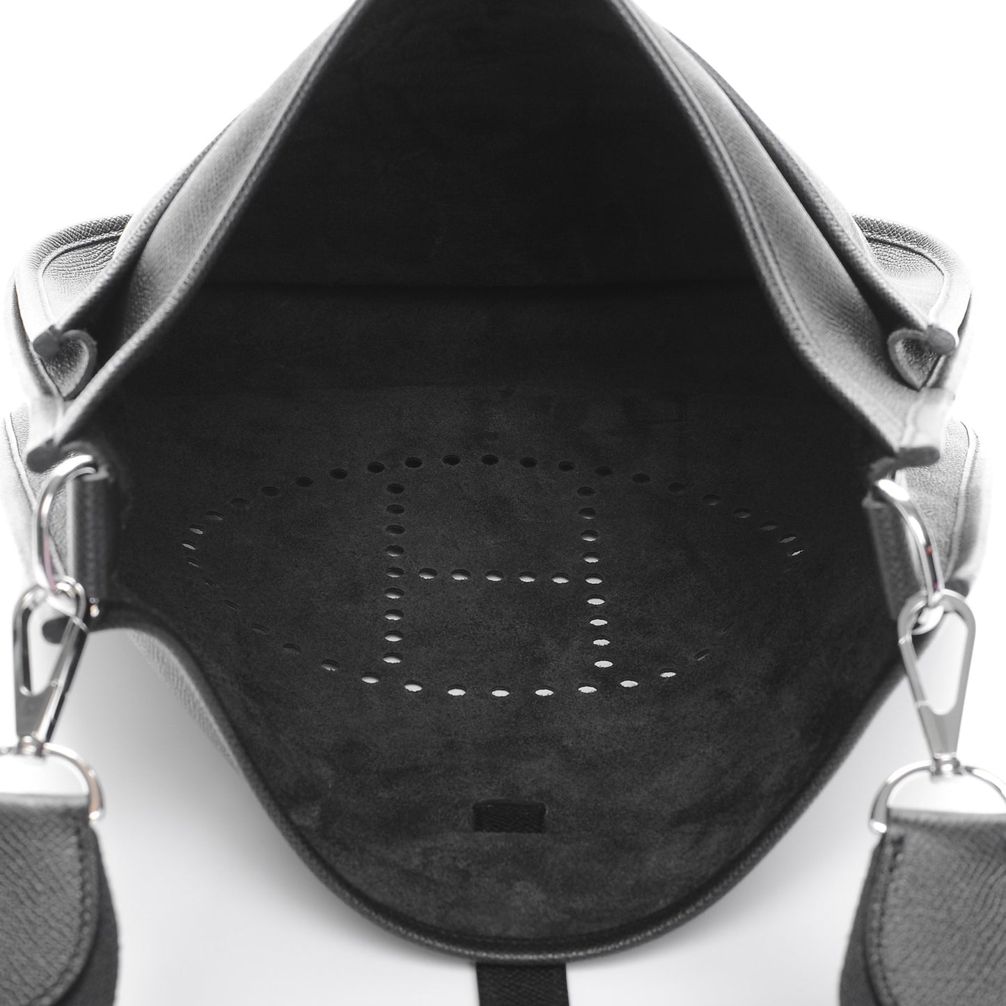 Epsom Evelyne III GM Black