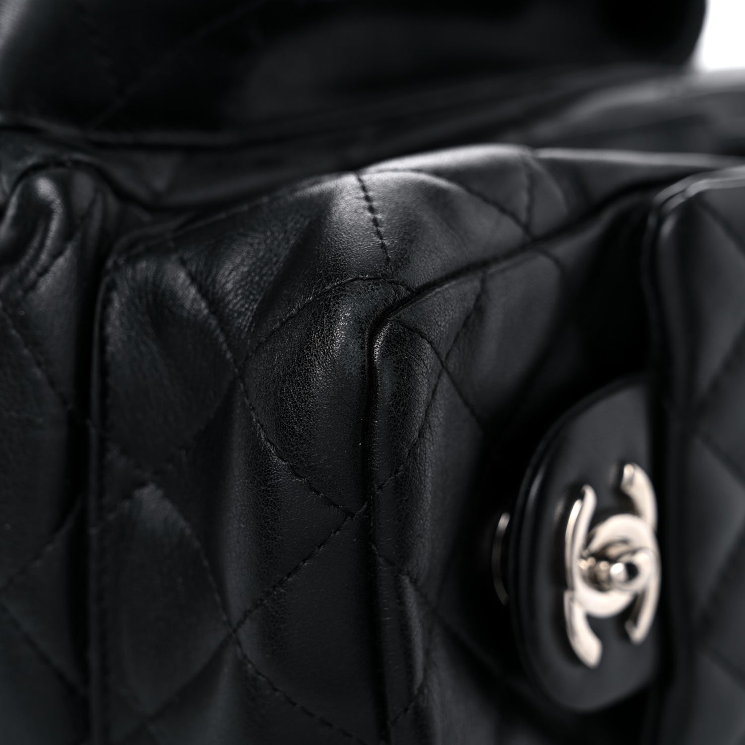Chanel Calfskin Quilted Large Cambon Multipocket Reporter Black White 21 of 25