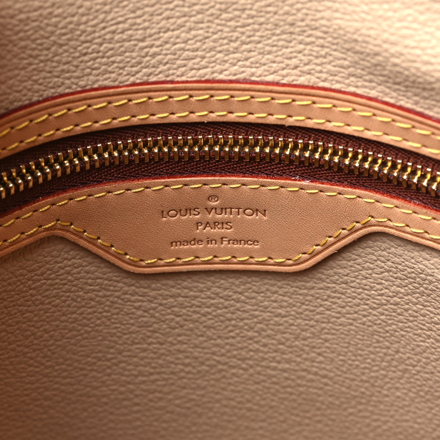 Monogram Petit Bucket 23