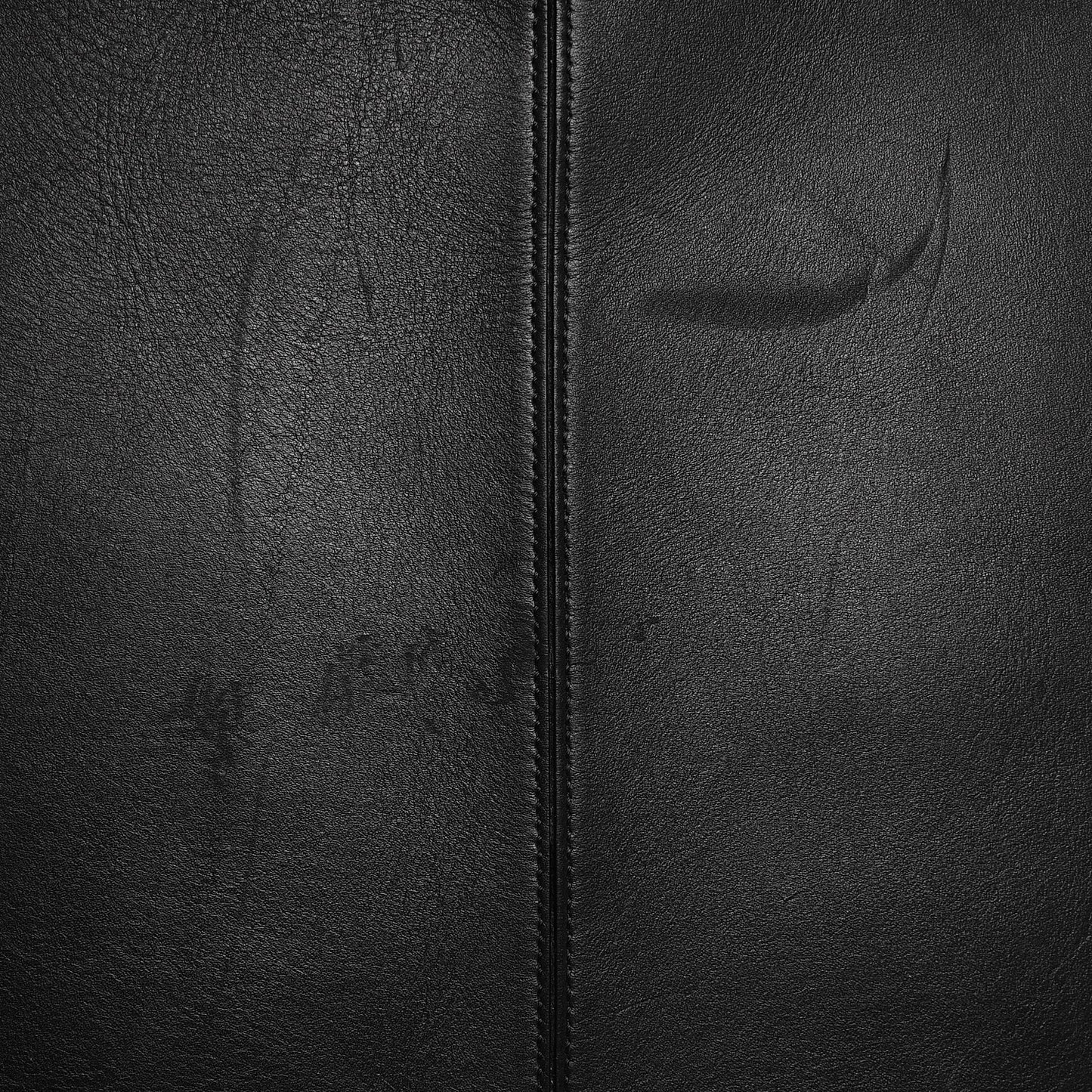 Supple Natural Calfskin Vertical Tri-Fold Bag Black
