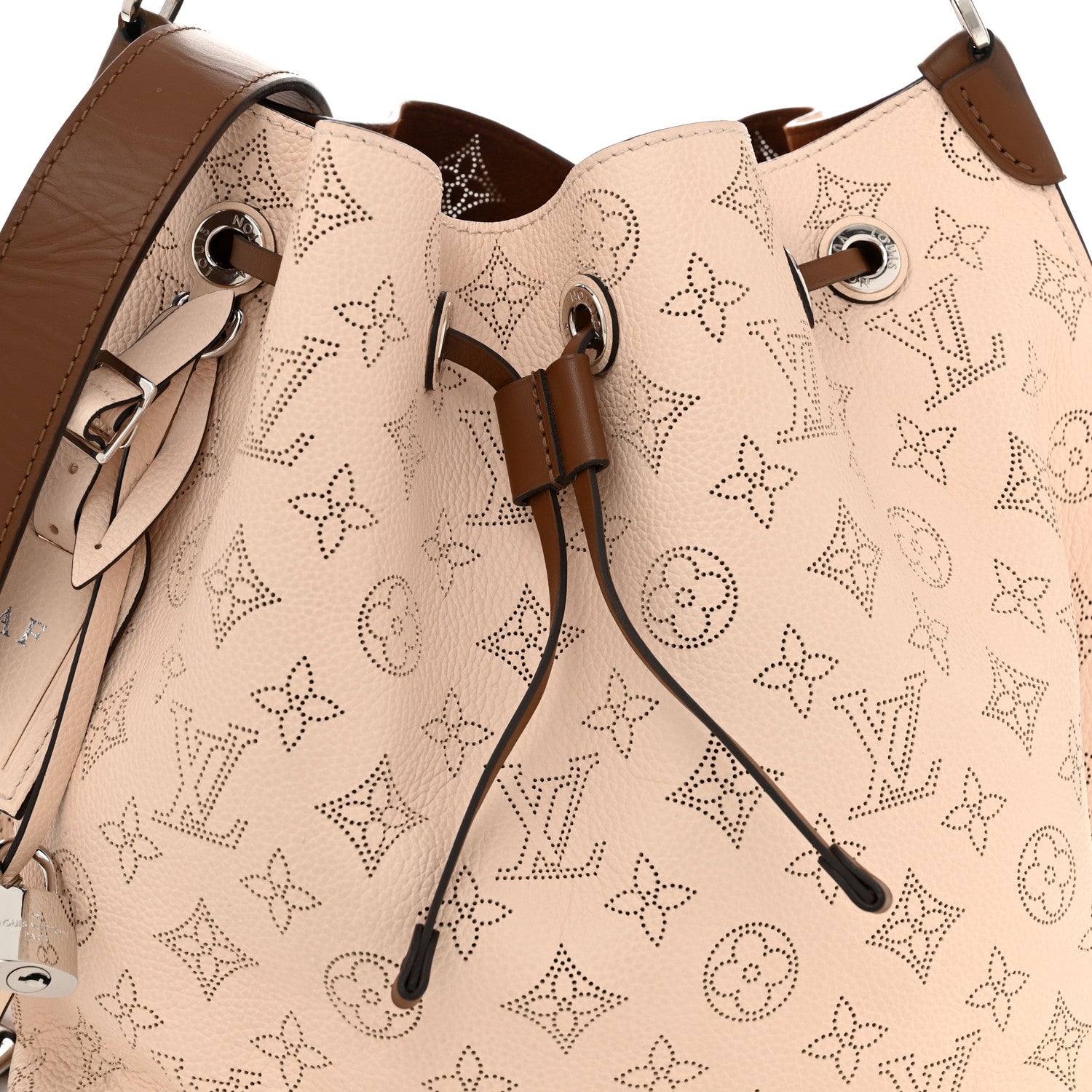 Louis Vuitton Mahina Muria Creme 7 of 10