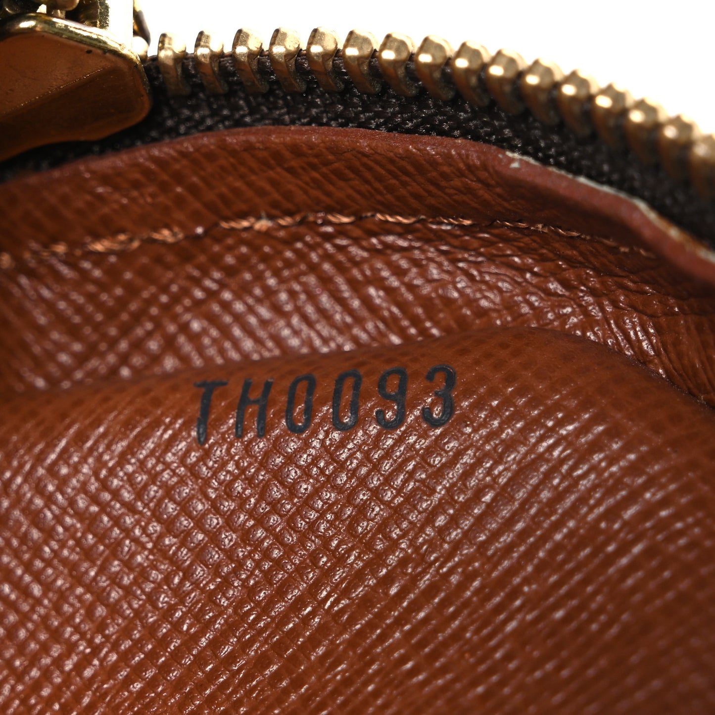 Monogram Amazone