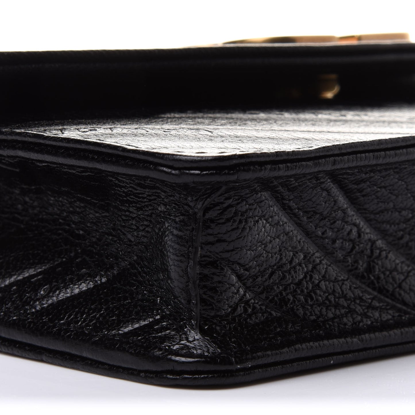 Shiny Goatskin Logo Embossed BB Wallet On Chain Black