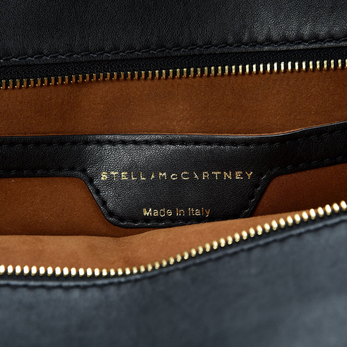 Eco Alter Nappa Cavendish Zipper Tote Black