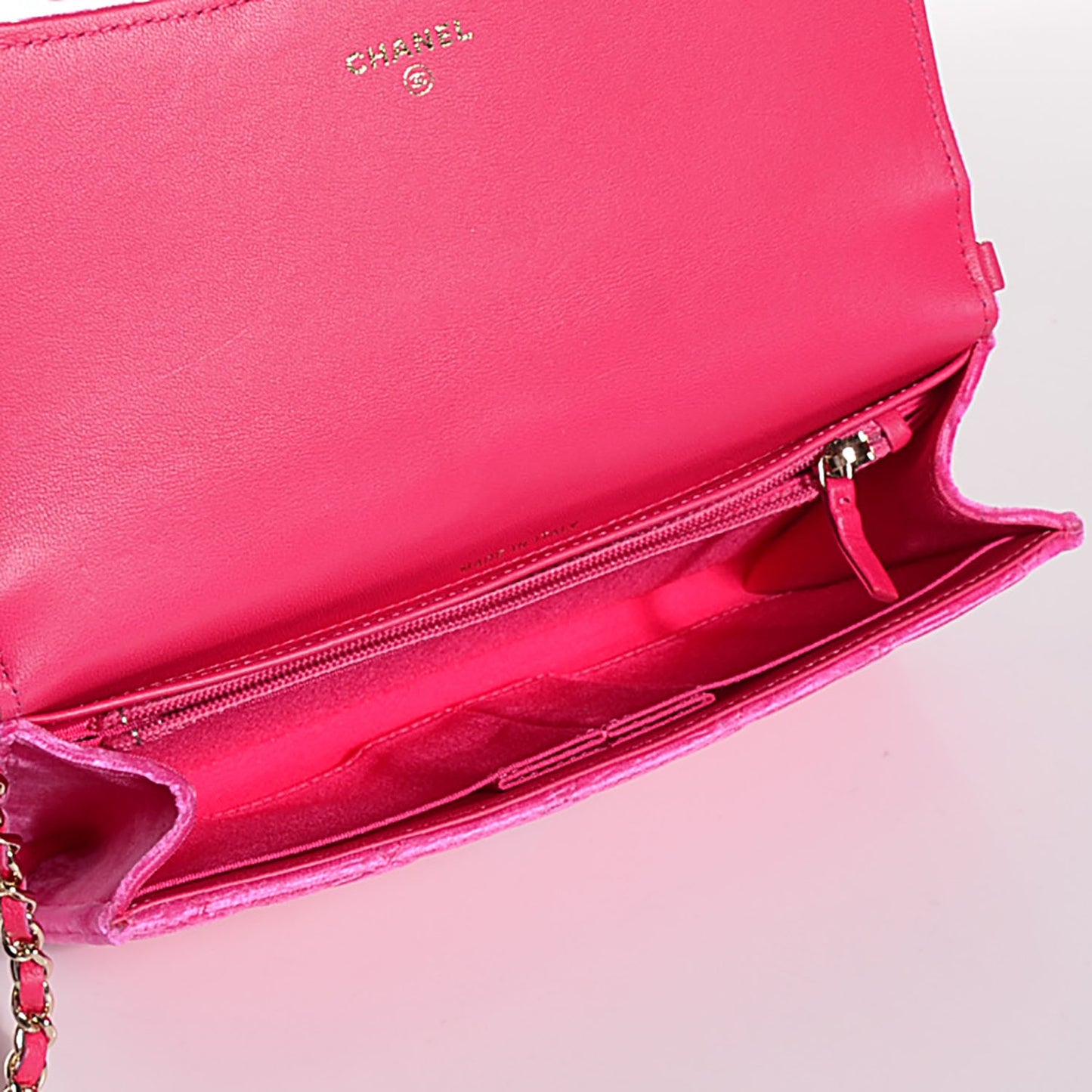 Velvet Quilted Clutch With Chain Pink